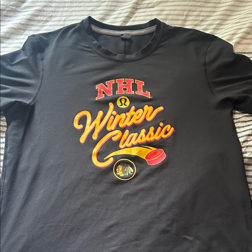 Lululemon Chicago Blackhawks shirt